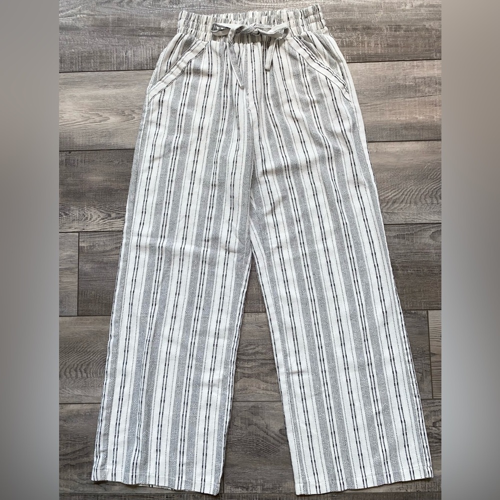 Sienna Sky Womens Wide Leg Linen Style Pants Medium Black White Stripe Pull On